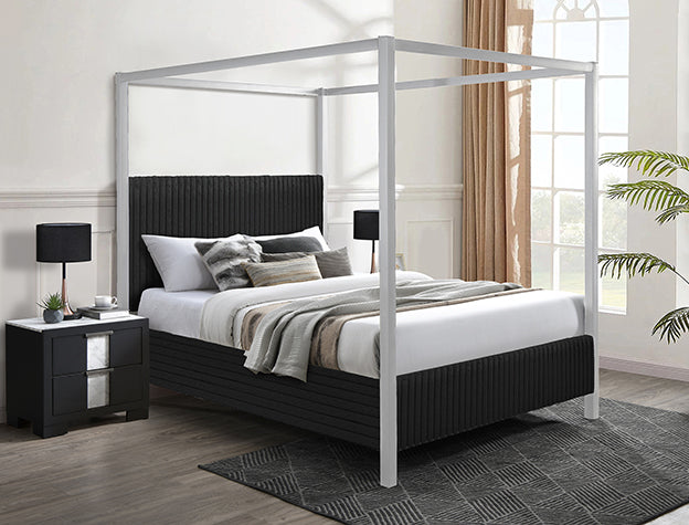 CORA CANOPY BED BLACK