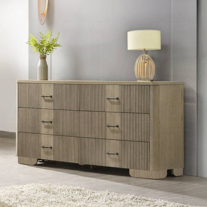 Lakkari Eastern King Bed w/LED